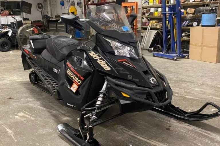 2017 Ski-Doo Renegade Enduro 900 ACE Snowmobile for Sale – Low Miles, Premium Trail Performance - Image 6