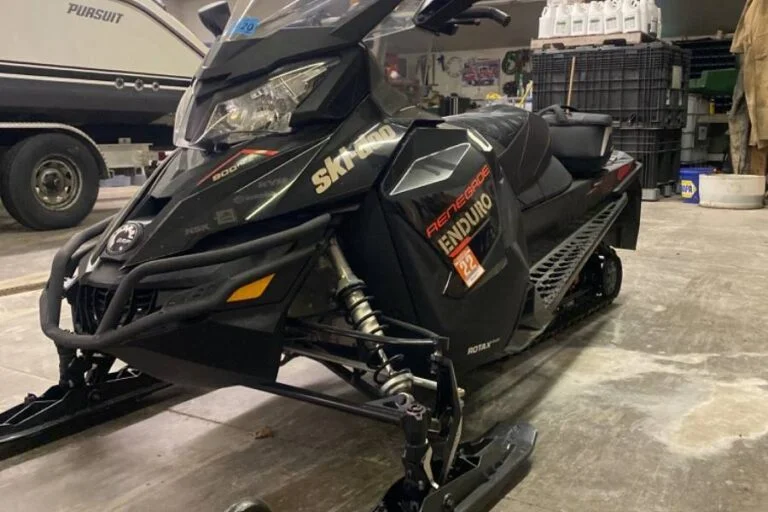 2017 Ski-Doo Renegade Enduro 900 ACE Snowmobile for Sale – Low Miles, Premium Trail Performance - Image 5