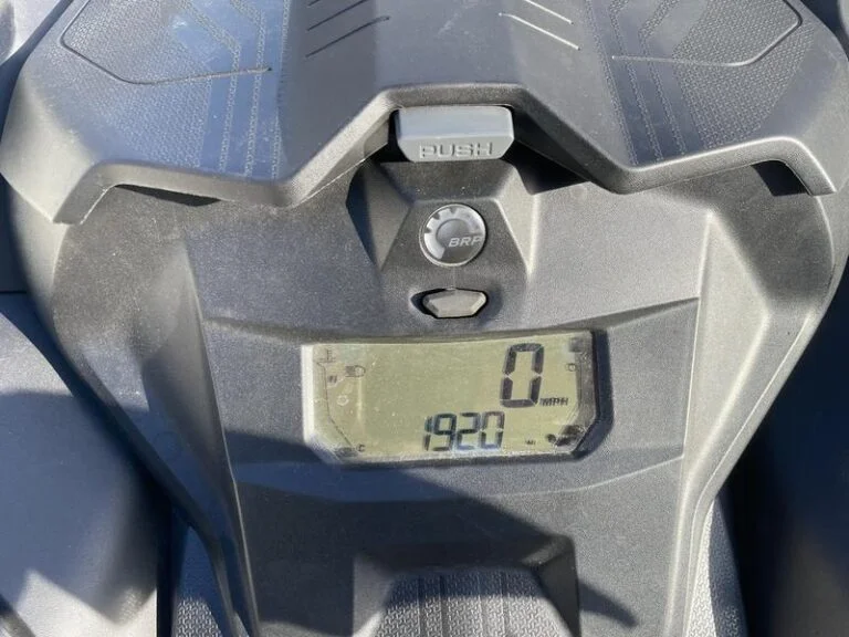 2019 Ski-Doo Summit X 850 E-TEC 154 for Sale – Mountain Snowmobile with SHOT Starter - Image 3